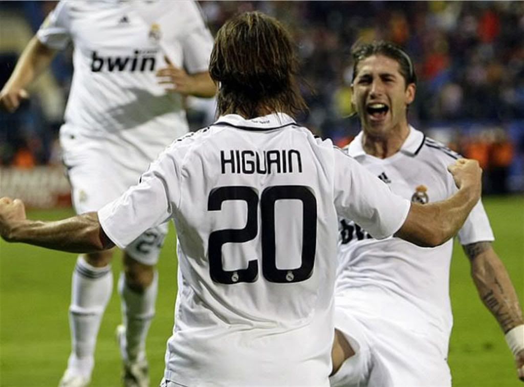 real madrid logo hd. Real Madrid#39;s Higuain