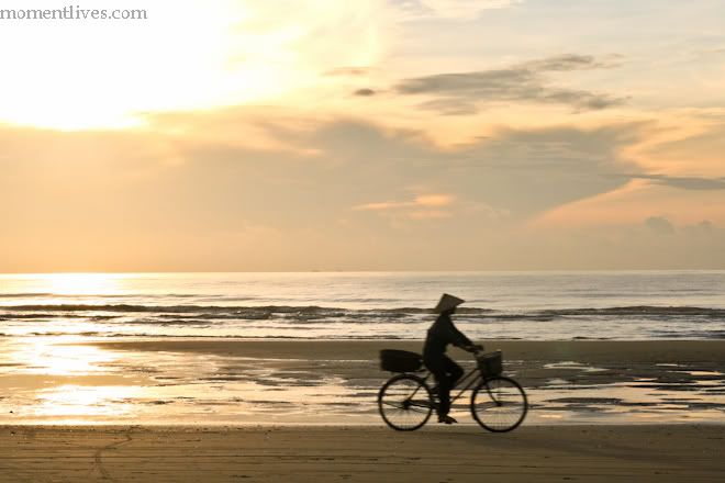 IMAGE: http://i467.photobucket.com/albums/rr35/nightflowervn/HDRResize1of1-22.jpg