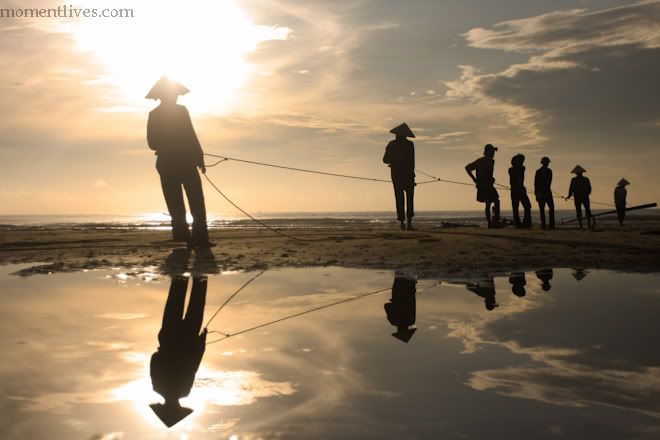 IMAGE: http://i467.photobucket.com/albums/rr35/nightflowervn/HDRResize1of1-33.jpg