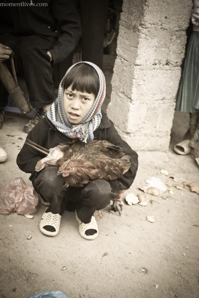 IMAGE: http://i467.photobucket.com/albums/rr35/nightflowervn/Market%20for%20blog/Traffic_zps111a9e04.jpg