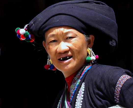 IMAGE: http://i467.photobucket.com/albums/rr35/nightflowervn/Picture406.jpg