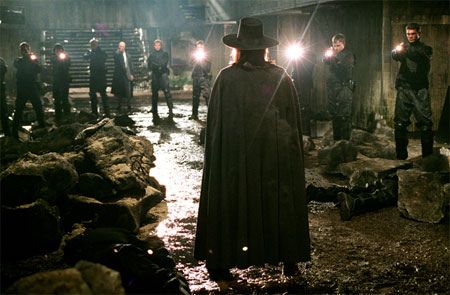 V FOR VENDETTA [2005] Image