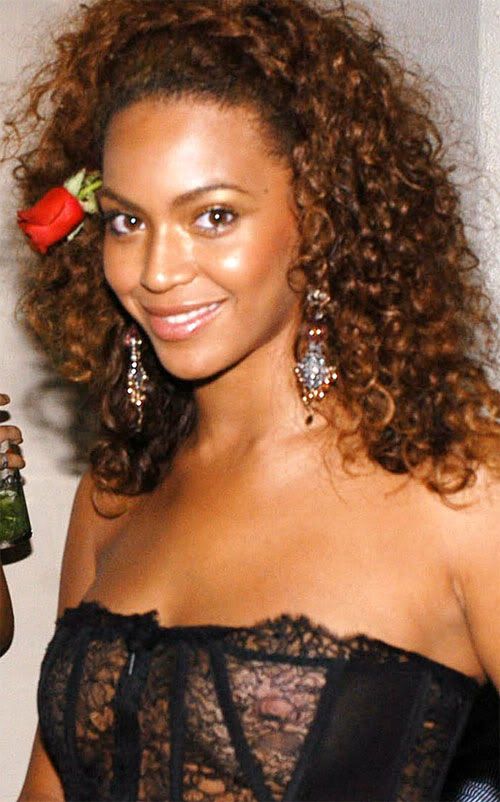 20070120-Beyonce_See_through4.jpg