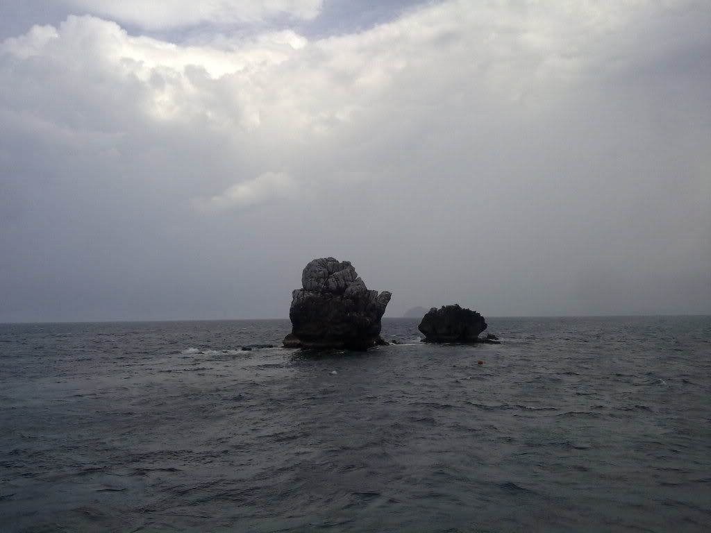 http://i467.photobucket.com/albums/rr39/kanakanaria/030720116676.jpg