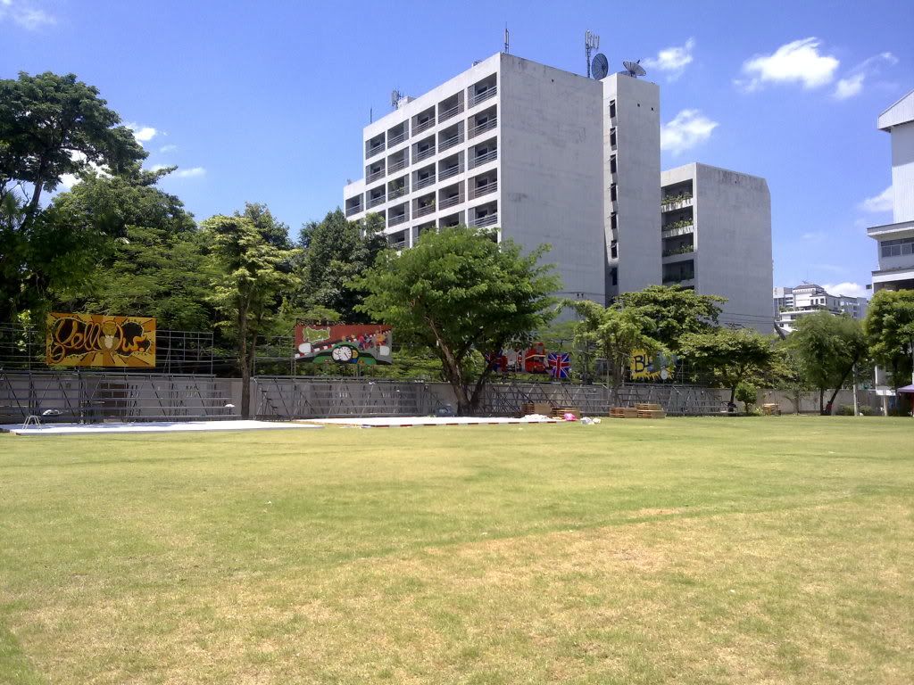 http://i467.photobucket.com/albums/rr39/kanakanaria/080720116688.jpg
