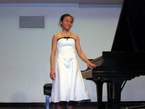 biểu diễn tốt nghiệp piano